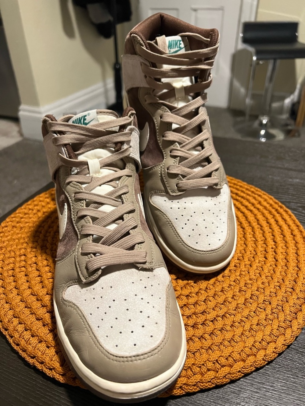 Nike Dunk High Retro Men’s High-Top Sneakers Earth Tones/Brown Suede - Size 9.5 - Picture 3 of 11